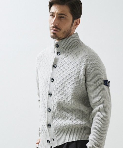g-stage（ジーステージ）の「ケーブル編フロントボタンカーディガン（ニット/セーター・メンズ・グレー/ホワイト・48/50/46）」の2枚目の写真