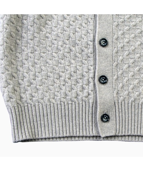 g-stage（ジーステージ）の「ケーブル編フロントボタンカーディガン（ニット/セーター・メンズ・グレー/ホワイト・48/50/46）」の11枚目の写真