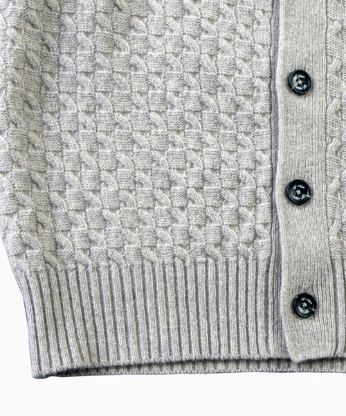 g-stage（ジーステージ）の「ケーブル編フロントボタンカーディガン（ニット/セーター・メンズ・グレー/ホワイト・48/50/46）」の17枚目の写真