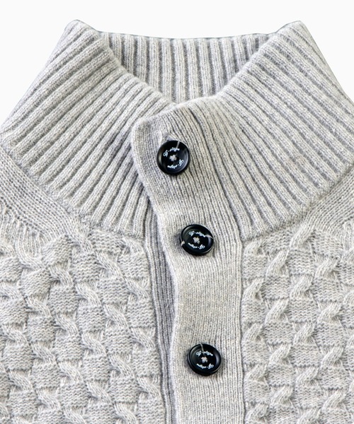 g-stage（ジーステージ）の「ケーブル編フロントボタンカーディガン（ニット/セーター・メンズ・グレー/ホワイト・48/50/46）」の21枚目の写真