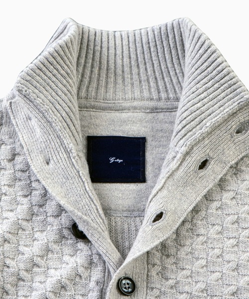 g-stage（ジーステージ）の「ケーブル編フロントボタンカーディガン（ニット/セーター・メンズ・グレー/ホワイト・48/50/46）」の22枚目の写真