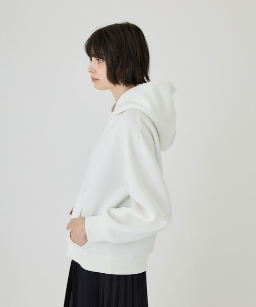 UNITED TOKYO（ユナイテッドトウキョウ）の「フラットシーマグランドパーカー（パーカー・レディース・ベージュ/ホワイト/ブラック/ブルー・FREE）」の7枚目の写真