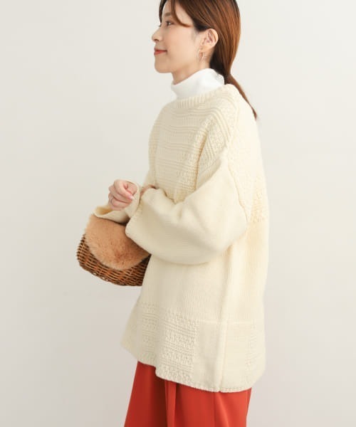 URBAN RESEARCH DOORS(アーバンリサーチドアーズ)の「柄編みヨークニット(ニット/セーター・レディース・オレンジ/オフホワイト/ブルー・MEDIUM)」の9枚目の写真