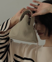 ETRE TOKYO（エトレトウキョウ）の「ジビエレザーコンパクトショルダー 