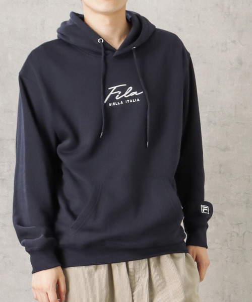 FILA（フィラ）の「FILA フィラ ポケット付き筆記体ロゴプルオーバーパーカー（パーカー・メンズ・ブラック/ホワイト/グレー/カーキ/ブルー/ネイビー・L/M/XL）」の5枚目の写真