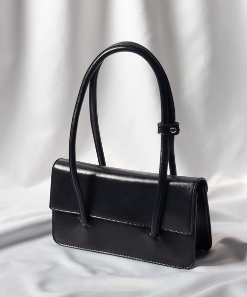 me+em select（ミームセレクト）の「【 4色展開 】フェイクレザーフラップスクエアショルダーバッグ（ハンドバッグ・レディース・ブルー/ブラック/グリーン/アイボリー・FREE）」の16枚目の写真