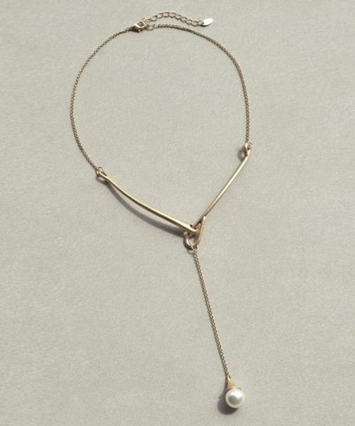 GOLDY（ゴールディ）の「【GOLDY】フローイング パール "Y"シェイプ ネックレス / 3220904（ネックレス・レディース・ゴールド/ゴールド系その他2/シルバー系その他/シルバー・FREE）」の4枚目の写真
