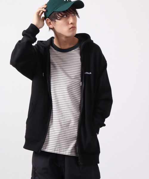 Red Cap Girl(レッドキャプガール)の「Red Cap Girl TC裏毛 RCGフロッキープリント フルジップ ルーズパーカー(パーカー・メンズ・ブルー/アッシュグレー/ホワイト/ブラック・L/M)」の4枚目の写真