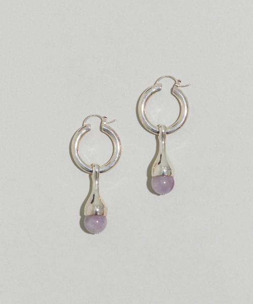 LAPUIS(ラピュイ)の「LAPUIS(ラピュイ)GemStone Drop ピアス(ピアス(両耳用)・レディース・パープル/レッド/グリーン/ブラック・FREE)」の4枚目の写真