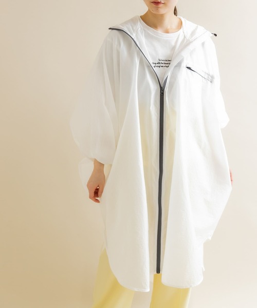 SMELLY（スメリー）の「because　Super Light Rain Poncho（ポンチョ・レディース・カーキ/アイボリー/ネイビー・ONE）」の16枚目の写真