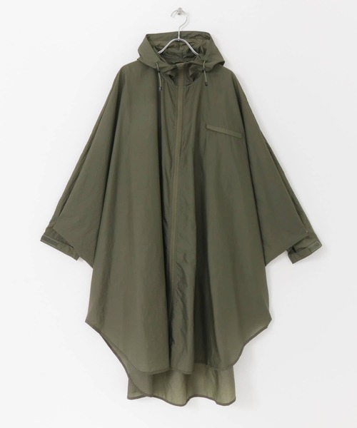 SMELLY（スメリー）の「because　Super Light Rain Poncho（ポンチョ・レディース・カーキ/アイボリー/ネイビー・ONE）」の20枚目の写真
