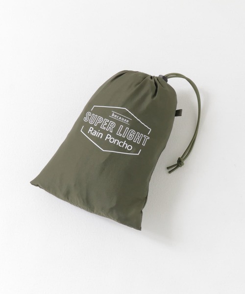 SMELLY（スメリー）の「because　Super Light Rain Poncho（ポンチョ・レディース・カーキ/アイボリー/ネイビー・ONE）」の9枚目の写真