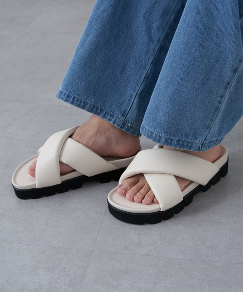 COLONY 2139（コロニートゥーワンスリーナイン）の「パテッドクロスベルトサンダル（サンダル・メンズ・アイボリー/ブラック・MEDIUM/LARGE）」の18枚目の写真