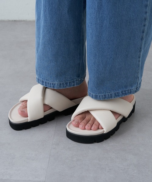 COLONY 2139（コロニートゥーワンスリーナイン）の「パテッドクロスベルトサンダル（サンダル・メンズ・アイボリー/ブラック・MEDIUM/LARGE）」の19枚目の写真