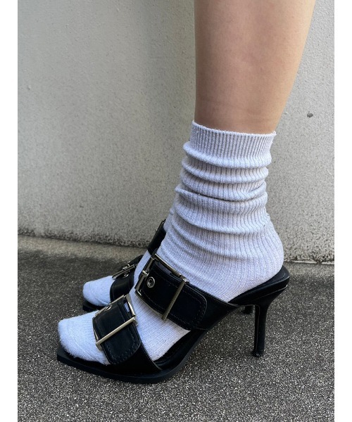 ENVYM（アンビー）の「バックルベルトミュール（サンダル・レディース・ブラック/シルバー/ホワイト・22.5cm/23.5cm/24.5cm）」の10枚目の写真