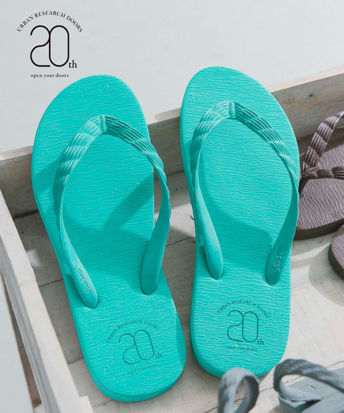 URBAN RESEARCH DOORS（アーバンリサーチドアーズ）の「『別注』BEACH WALK×DOORS　20th ビーチサンダル（サンダル・メンズ・ミント/ネイビー/ブラウン/ホワイト/ブラック/グレー・25/26/28/27）」の6枚目の写真