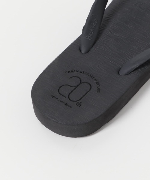 URBAN RESEARCH DOORS（アーバンリサーチドアーズ）の「『別注』BEACH WALK×DOORS　20th ビーチサンダル（サンダル・メンズ・ミント/ネイビー/ブラウン/ホワイト/ブラック/グレー・25/26/28/27）」の11枚目の写真