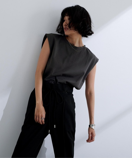 汗染み防止ショルダータックトップス