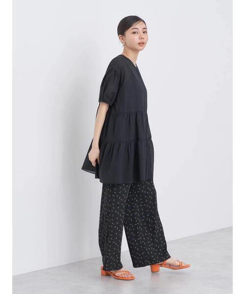 earth music&ecology(アースミュージックアンドエコロジー)の「綿ローンティアードチュニック(チュニック・レディース・ベージュ/ブラック/オフホワイト/ブルー・FREE)」の17枚目の写真