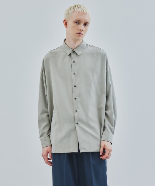 tk.TAKEO KIKUCHI（ティーケータケオキクチ）の「◆ヌバック調ビッグシャツ（シャツ/ブラウス・メンズ・ライトグレー/ブラック/ダークグリーン・01/02/03）」の2枚目の写真