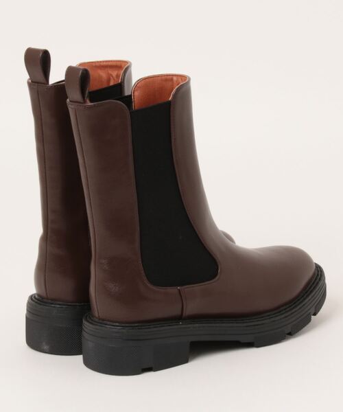Thevon（ゼボン）の「サイドゴアショートブーツ（ブーツ・レディース・ダークブラウン/ブラック・M/L/S）」の22枚目の写真