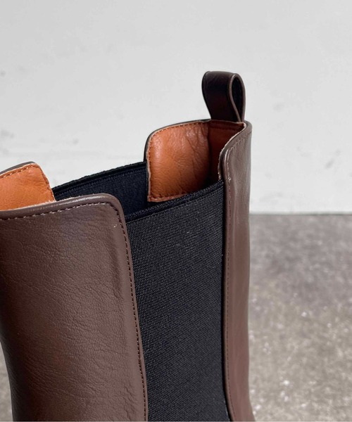 Thevon（ゼボン）の「サイドゴアショートブーツ（ブーツ・レディース・ダークブラウン/ブラック・M/L/S）」の9枚目の写真