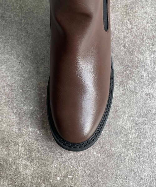 Thevon（ゼボン）の「サイドゴアショートブーツ（ブーツ・レディース・ダークブラウン/ブラック・M/L/S）」の10枚目の写真
