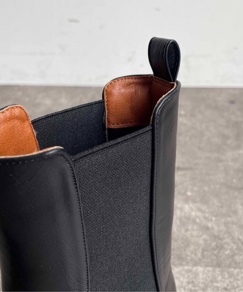 Thevon（ゼボン）の「サイドゴアショートブーツ（ブーツ・レディース・ダークブラウン/ブラック・M/L/S）」の19枚目の写真