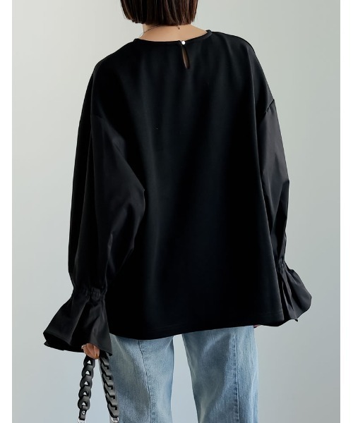 Re:EDIT(リエディ)の「異素材切り替えキャンディースリーブ裏毛トップス(スウェット・レディース・ブラック/ホワイト・MEDIUM/LARGE)」の11枚目の写真