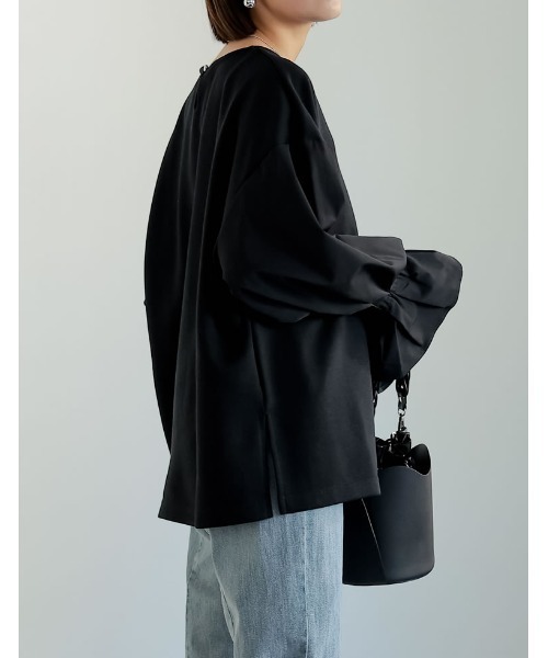 Re:EDIT(リエディ)の「異素材切り替えキャンディースリーブ裏毛トップス(スウェット・レディース・ブラック/ホワイト・MEDIUM/LARGE)」の12枚目の写真