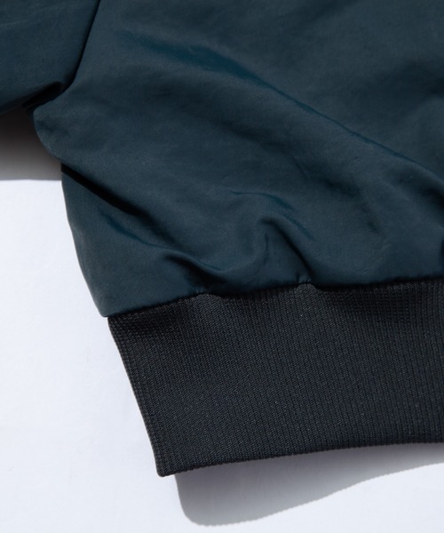 F/CE. （エフシーイー）の「F/CE. RE-NYLON SHORT BOMBER JK / エフシーイー リナイロン ショート ボンバー ジャケット（ブルゾン・レディース・ネイビー/ブルーグレー・SMALL/MEDIUM/LARGE）」の12枚目の写真