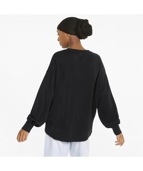 PUMA(プーマ)の「PUMA プーマ ウィメンズ CLASSICS オーバーサイズ クルースウェット(スウェット・レディース・ホワイト系その他/ラベンダー/ブラック・SMALL/LARGE/X-LARGE/MEDIUM)」の9枚目の写真