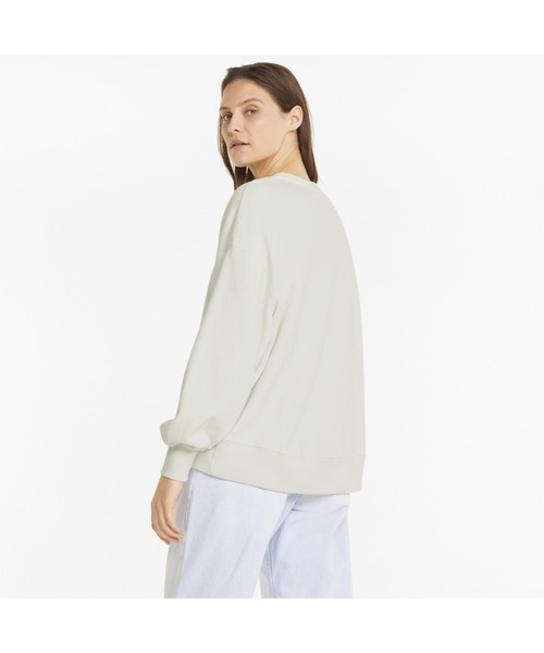 PUMA(プーマ)の「PUMA プーマ ウィメンズ CLASSICS オーバーサイズ クルースウェット(スウェット・レディース・ホワイト系その他/ラベンダー/ブラック・SMALL/LARGE/X-LARGE/MEDIUM)」の5枚目の写真