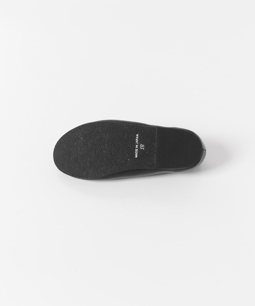 URBAN RESEARCH DOORS(アーバンリサーチドアーズ)の「ストラップバレーシューズ(KIDS)(バレエシューズ・キッズ・ブラック・19/20/18/21)」の6枚目の写真