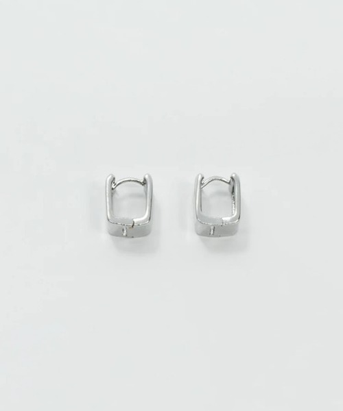 GOLDY（ゴールディ）の「【GOLDY】スクエア メタル ワンタッチ ピアス / 1220311  CS-2311（ピアス（両耳用）・レディース・ゴールド/シルバー系その他/ゴールド系その他2/シルバー・FREE）」の5枚目の写真