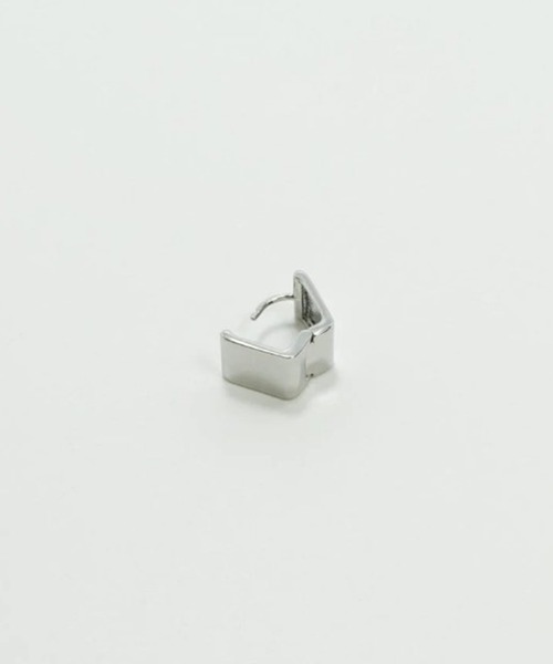 GOLDY（ゴールディ）の「【GOLDY】スクエア メタル ワンタッチ ピアス / 1220311  CS-2311（ピアス（両耳用）・レディース・ゴールド/シルバー系その他/ゴールド系その他2/シルバー・FREE）」の8枚目の写真