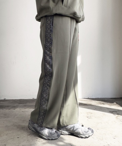 【セール】COMMONWARE:ジャガードサイドテープ トラックパンツ（その他パンツ）｜COMMON WARE（コモンウェアー）