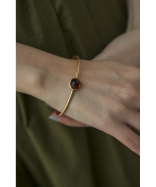 BLACK BY MOUSSY（ブラックバイマウジー）の「color point bangle(カラーポイントバングル)（ブレスレット・レディース・ホワイト/ブラウン/ブルー・FREE）」の2枚目の写真