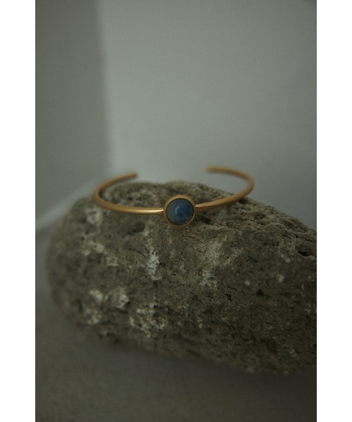 BLACK BY MOUSSY（ブラックバイマウジー）の「color point bangle(カラーポイントバングル)（ブレスレット・レディース・ホワイト/ブラウン/ブルー・FREE）」の6枚目の写真