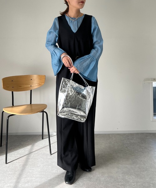 cache cache（カシュ カシュ）の「【cache cache(カシュカシュ)】クラッシュメタリック肩入バケツトート（トートバッグ・レディース・シルバー/ブロンズ・FREE）」の17枚目の写真