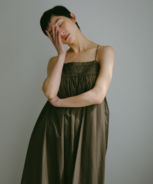 CASA FLINE（カーサフライン）の「タックギャザーバルーンドレス 