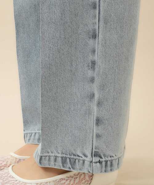 index（インデックス）の「◆≪美人百花掲載≫ ワイドストレートデニム【洗濯機洗い可】（デニムパンツ・レディース・サックスブルー/ネイビー・36/38/40/42）」の17枚目の写真