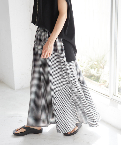 JOURNAL STANDARD relume（ジャーナルスタンダード　レリューム）の「《追加》タフタチェックフレアースカート（スカート・レディース・ブラック/ホワイト・FREE）」の2枚目の写真