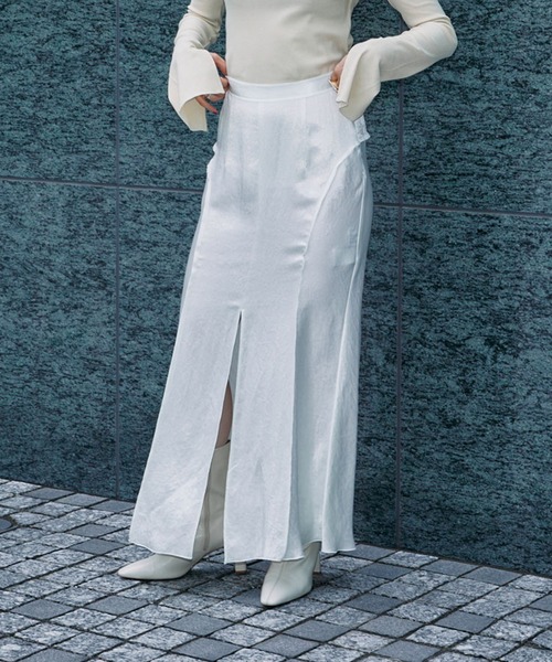 THINGS THAT MATTER(シングス ザット マター)の「ACETATE SATIN MAXI SKIRT / アセテートサテンマキシスカート(スカート・レディース・ブラック/クリーム/オフホワイト/ライトグレー/ラベンダー/グリーン・1/2)」の13枚目の写真