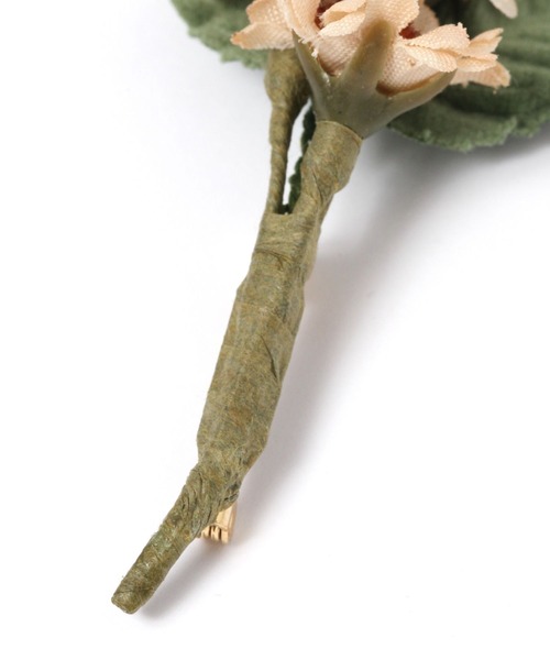 studio CLIP（スタディオクリップ）の「ブーケブローチ（ブローチ/コサージュ・レディース・ベージュ/アイボリー・FREE）」の5枚目の写真