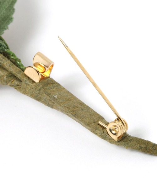 studio CLIP（スタディオクリップ）の「ブーケブローチ（ブローチ/コサージュ・レディース・ベージュ/アイボリー・FREE）」の6枚目の写真