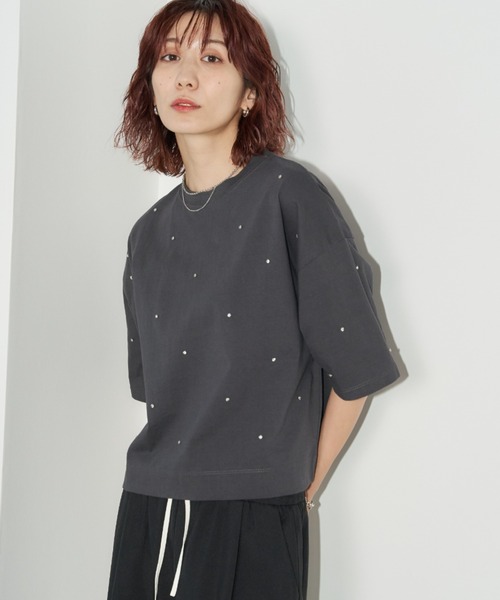 Auntie Rosa Holiday（アンティローザホリデー）の「ビジュークロップドルーズTEE（Tシャツ/カットソー・レディース・チャコールグレー/オフホワイト・FREE）」の7枚目の写真