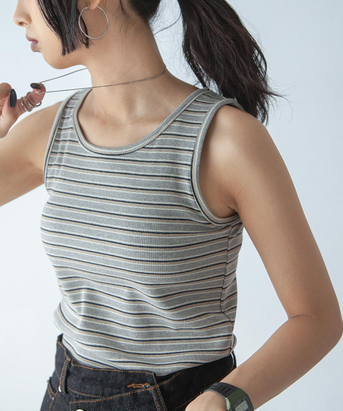 Chillfar(チルファー)の「カップ付き デイリーカラータンク(タンクトップ・レディース・オートミール/ブラック系/ホワイト/ブラウン/ブラック/グレイッシュベージュ/アイボリー/ブラウン系/グレー/グレー系・FREE)」の7枚目の写真