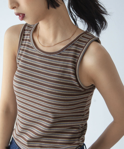 Chillfar(チルファー)の「カップ付き デイリーカラータンク(タンクトップ・レディース・オートミール/ブラック系/ホワイト/ブラウン/ブラック/グレイッシュベージュ/アイボリー/ブラウン系/グレー/グレー系・FREE)」の9枚目の写真