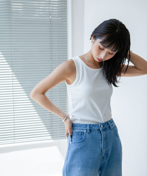 Chillfar(チルファー)の「カップ付き デイリーカラータンク(タンクトップ・レディース・オートミール/ブラック系/ホワイト/ブラウン/ブラック/グレイッシュベージュ/アイボリー/ブラウン系/グレー/グレー系・FREE)」の21枚目の写真